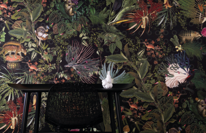 Menagerie of Extinct Animals Wallcovering: Moooi