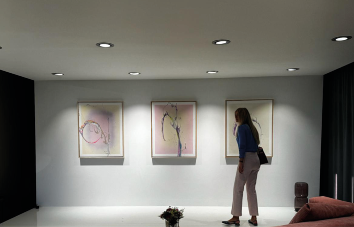 Cevin Parkers Kunstwerke präsentiert in der architare Galerie