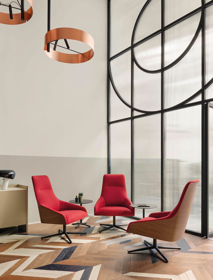 Luxuriös bequeme Sitzgruppe mit Lounge Chair Alya (Foto: Andreu World)